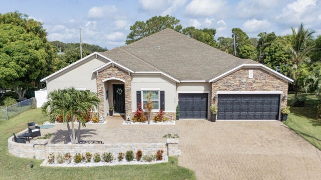 Photo of Listing #R11155062