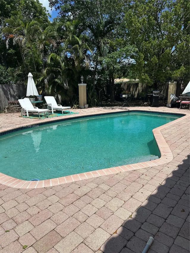 4 of 7 - 2501 Ne 22nd Street, Pompano Beach, FL