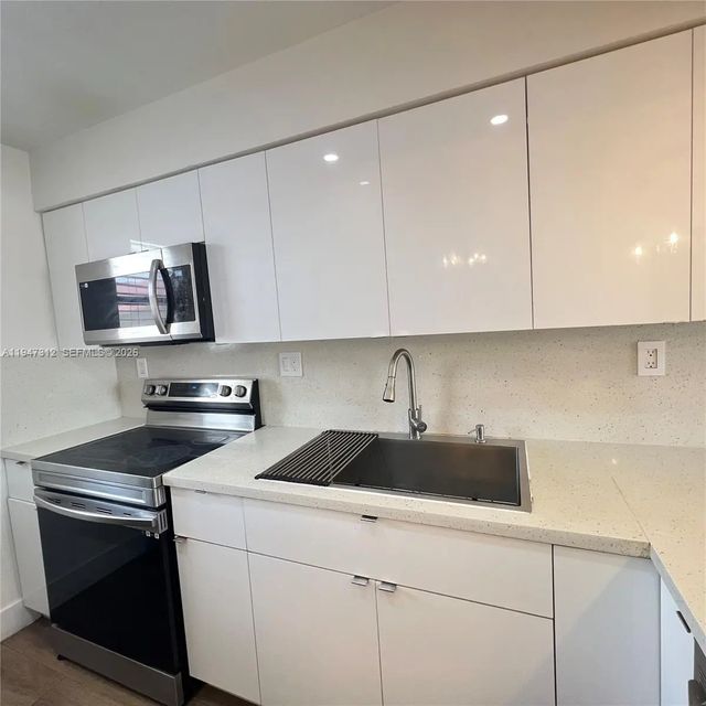 2 of 25 - 8425 Nw 8th Street #406, Miami, FL