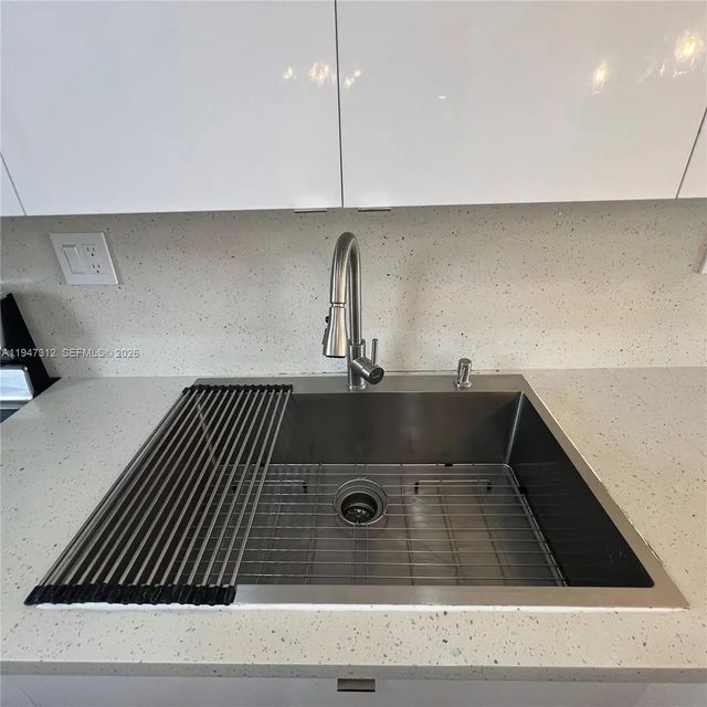 3 of 25 - 8425 Nw 8th Street #406, Miami, FL
