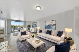 Photo of Listing #F10545959