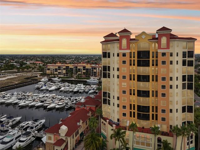 5781 Cape Harbour Drive #903, Cape Coral