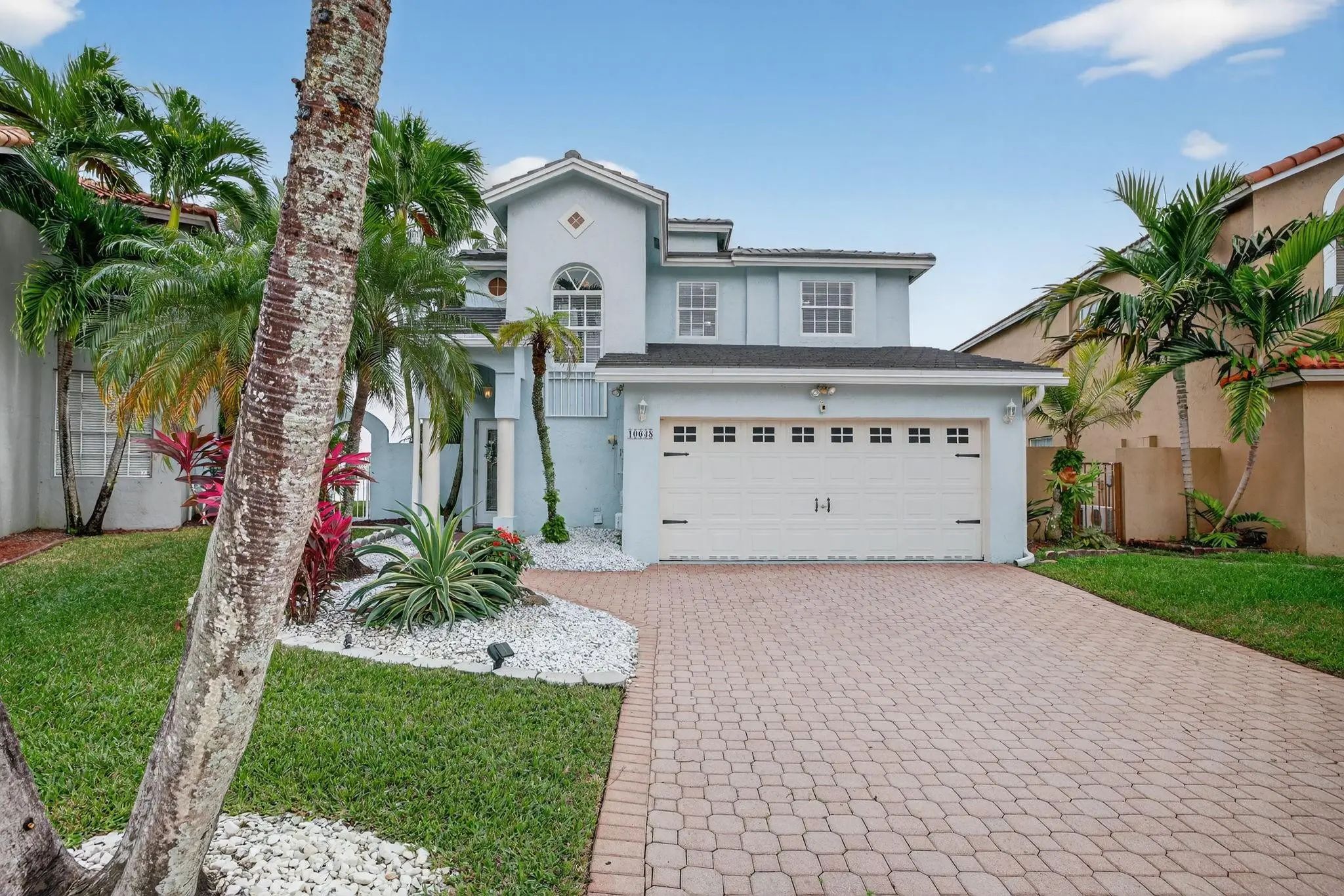 10638 Nw 7th Street, Pembroke Pines