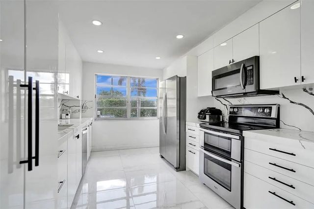 5 of 15 - 2801 Ne 183rd Street #101w, Aventura, FL