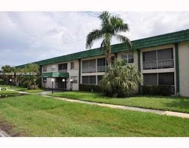 13101 Memorial Hwy 219 Highway #219, North Miami