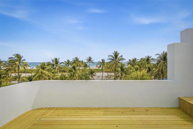 2 of 59 - 1250 Ocean Drive #ph1, Miami Beach, FL