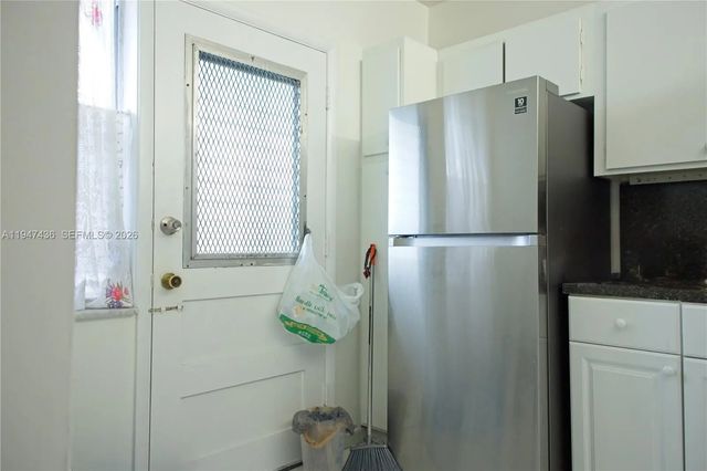 3 of 20 - 2309 Park Lane #304, Hollywood, FL