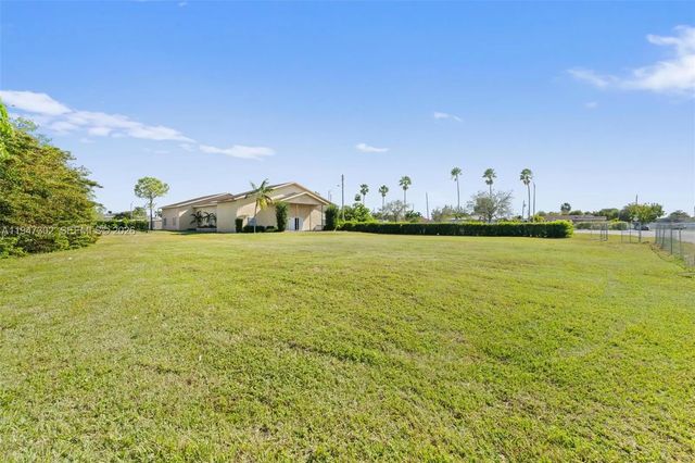 21571 Sw 110th Avenue, Miami