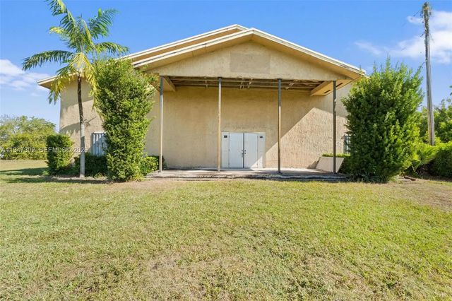 2 of 21 - 21571 Sw 110th Avenue, Miami, FL