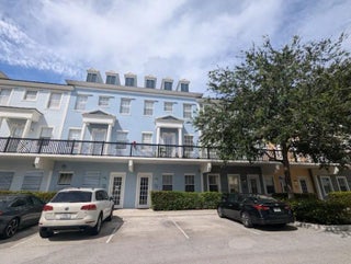 Photo of Listing #R11155165