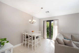 Photo of Listing #F10543272