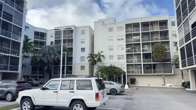 3 of 23 - 2821 N Miami Beach Boulevard #4m, North Miami Beach, FL