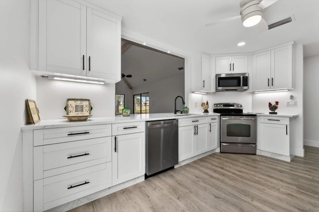 Photo of Listing #R11155196