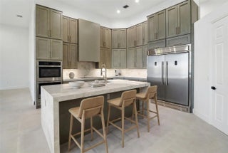 Photo of Listing #F10545905