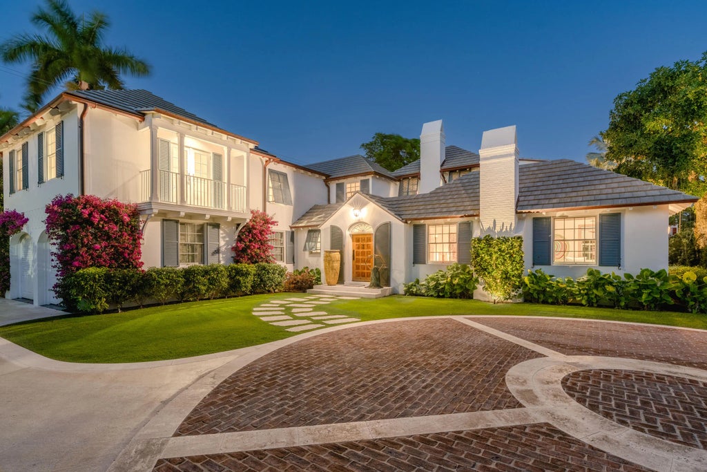 239 Emerald Lane, Palm Beach