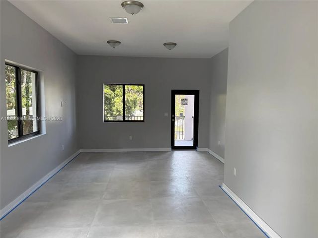 4 of 9 - 2042 Nw 55 Terrace, Miami, FL