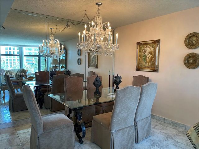 3 of 28 - 20100 W Country Club Drive #507, Aventura, FL