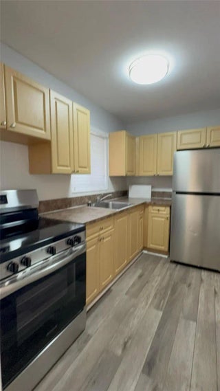 Photo of Listing #F10546067