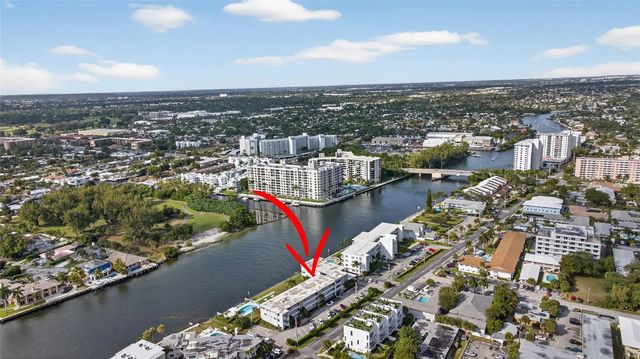 4 of 44 - 1001 N Riverside Drive #305, Pompano Beach, FL