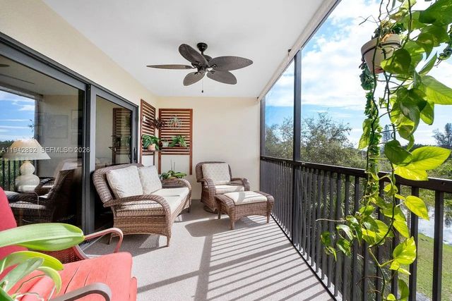 2200 S Cypress Bend Drive #406, Pompano Beach