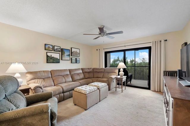 5 of 46 - 2200 S Cypress Bend Drive #406, Pompano Beach, FL