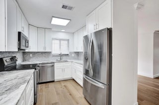 Photo of Listing #R11155376