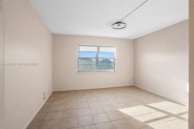 5 of 15 - 1100 Nw 87th Avenue #506, Coral Springs, FL