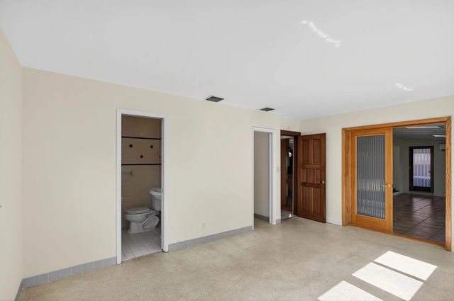4 of 12 - 2580 Se 5th Court, Pompano Beach, FL