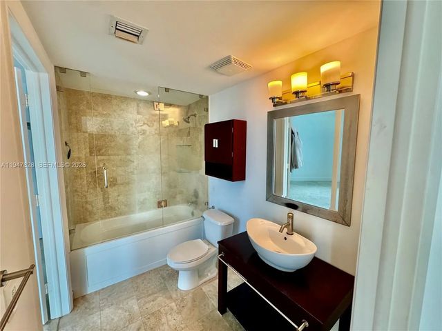 5 of 10 - 350 S Miami Avenue #2912, Miami, FL