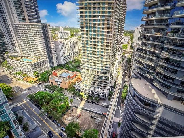 3 of 18 - 1050 Brickell Avenue #1816, Miami, FL