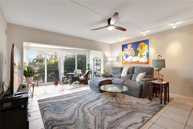 5 of 34 - 3050 Ne 47th Court #205, Fort Lauderdale, FL