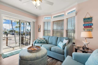 Photo of Listing #R11155502