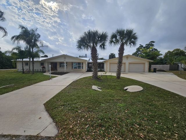 2 of 23 - 7301 Cabana Lane, Fort Pierce, FL