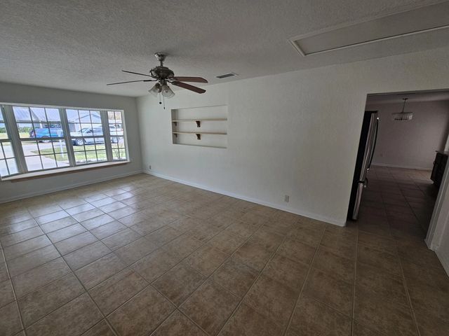 5 of 23 - 7301 Cabana Lane, Fort Pierce, FL