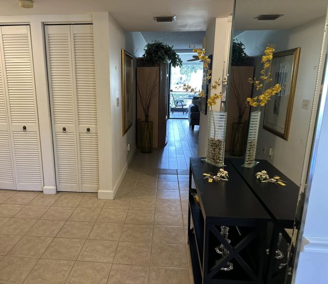5 of 14 - 3138 Via Poinciana #114, Lake Worth, FL