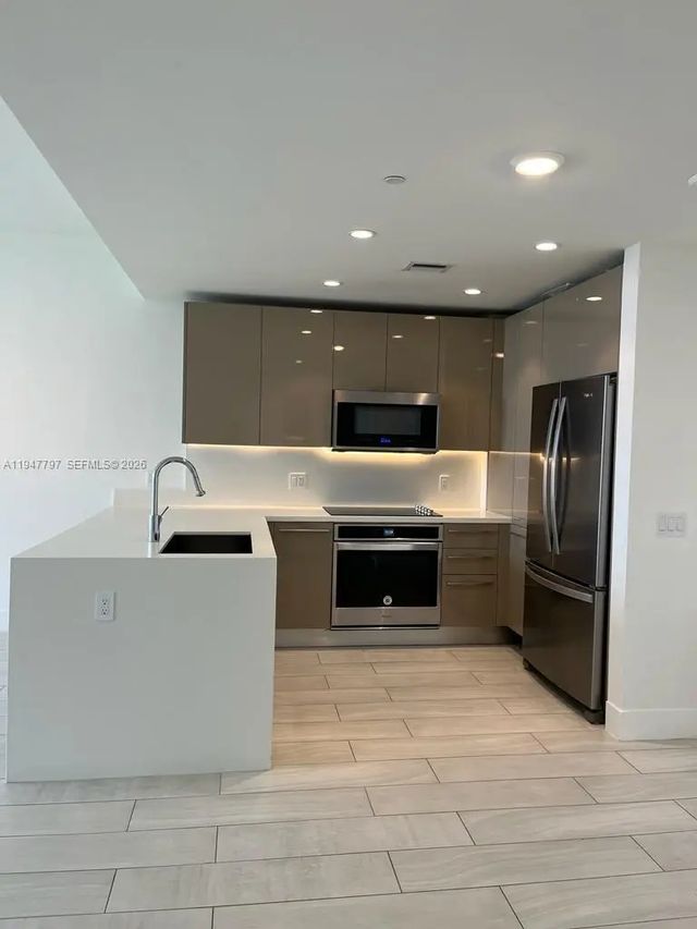 3 of 51 - 2000 Metropica Way #1602, Sunrise, FL