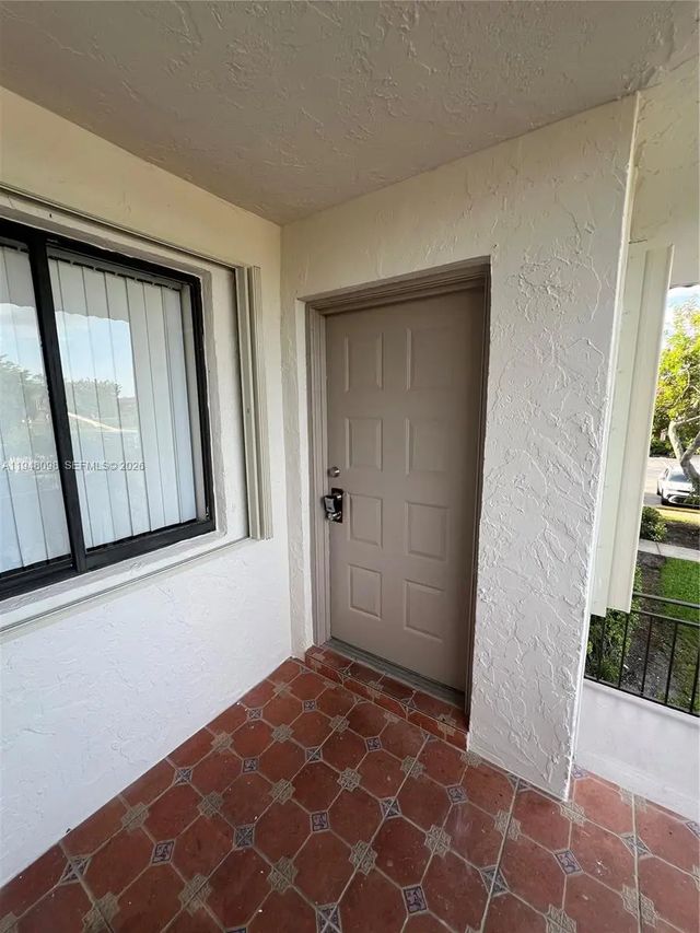 379 Lakeview Drive #205, Weston
