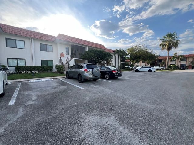 2 of 15 - 379 Lakeview Drive #205, Weston, FL