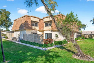 Photo of Listing #R11155574