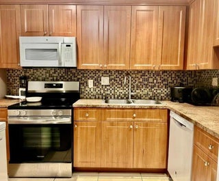 Photo of Listing #F10545489