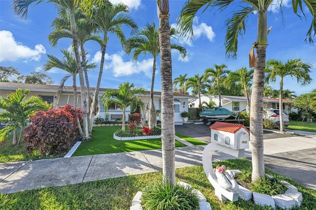 4 of 30 - 1933 Sw 67th Avenue, North Lauderdale, FL