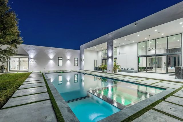 6175 Sw 128th Street, Pinecrest