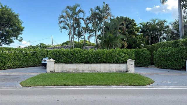 3 of 6 - 2110 Keystone Boulevard, North Miami, FL