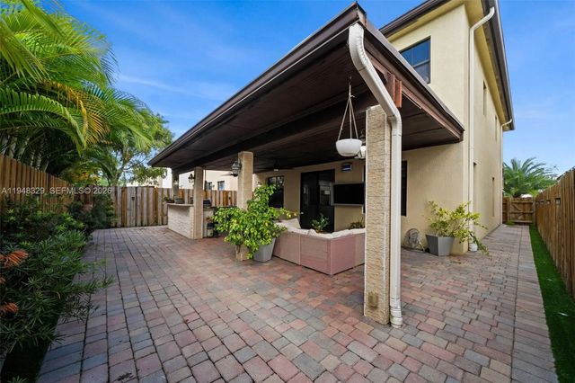 3 of 46 - 8658 Nw 99th Path, Doral, FL