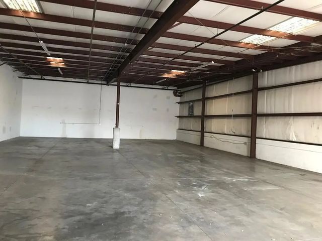 3 of 7 - 6555 Garden Road, Riviera Beach, FL