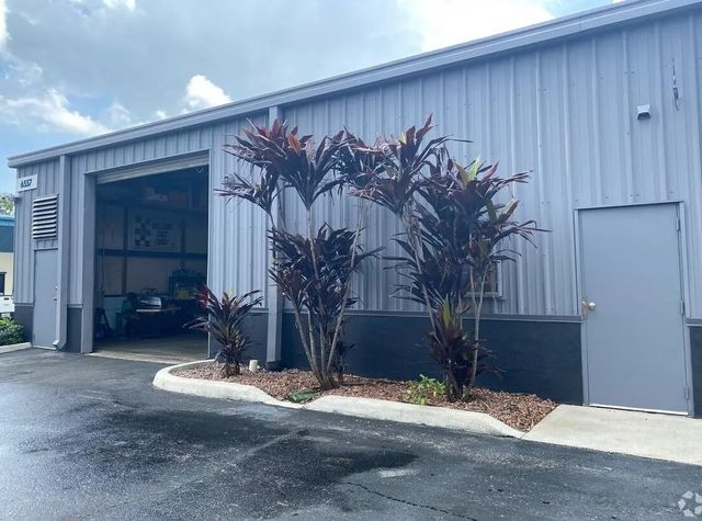 4 of 7 - 6555 Garden Road, Riviera Beach, FL