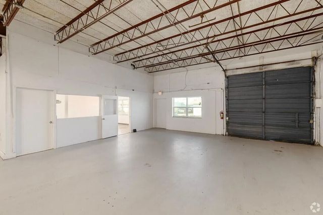 4 of 5 - 400 Ne 27th Street, Pompano Beach, FL