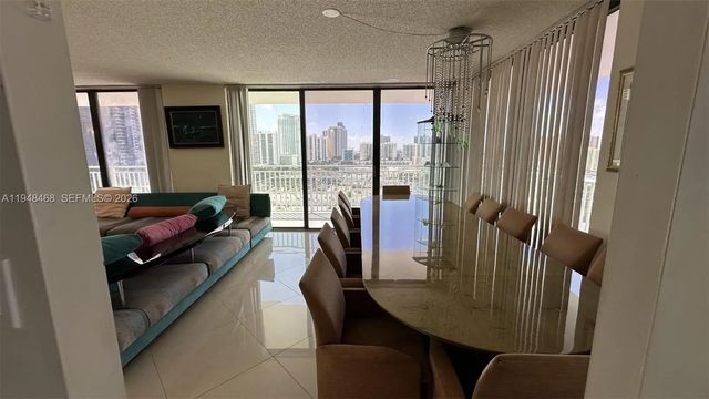 5 of 42 - 210 174th Street #1909, Sunny Isles Beach, FL