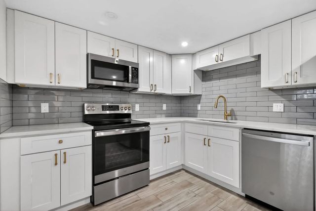 4 of 25 - 545 Oaks Lane #409, Pompano Beach, FL