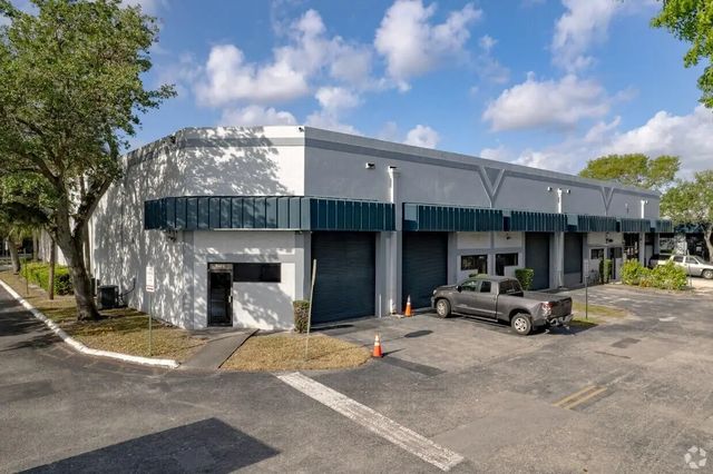 6741 W Sunrise Boulevard, Plantation